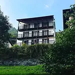 Valgrande Hostel